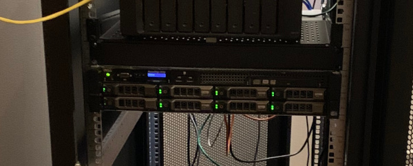 Dell R720 mounted in my rack cabinet
